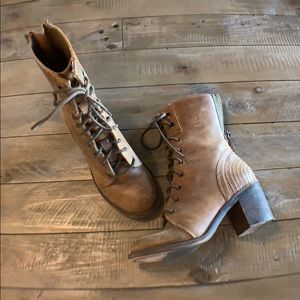 Zigi Girl “Vastly” Lace-up Boots